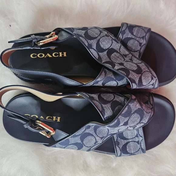 NWOT Coach Fraser Chambray Signature Jacquard Sandal Navy Size 10 - Picture 2 of 8